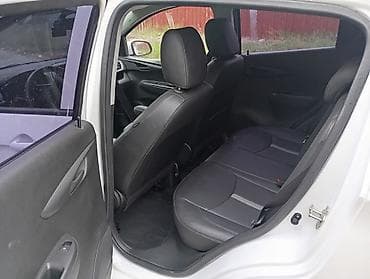 спарк 1: Chevrolet Spark: 2020 г., Хэтчбэк — 4