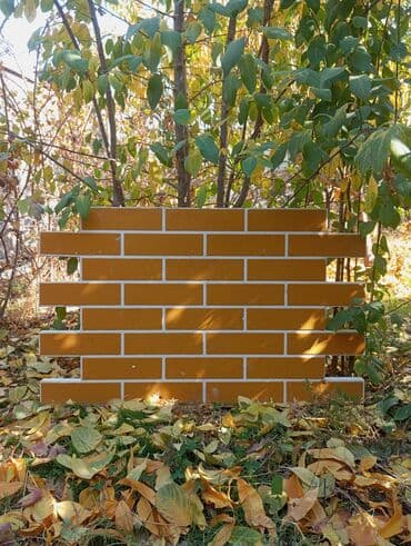 плинтус потолочный: Панели для облицовки стен, имитирующие кирпичную кладку, представлены — 11