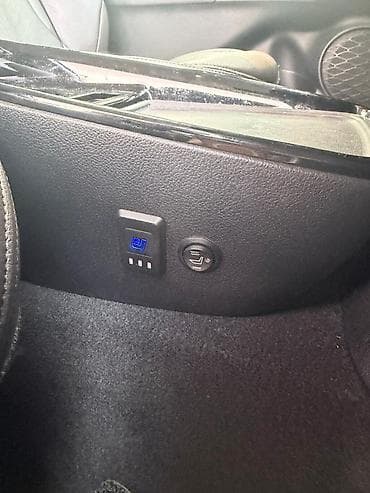 rav4 2021: Toyota Prius: 2020 г., 1.8 л, Вариатор, Гибрид, Хэтчбэк — 10