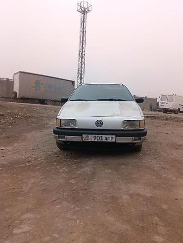 Volkswagen: Volkswagen Passat: 1989 г., 1.8 л, Механика, Бензин, Седан — 4