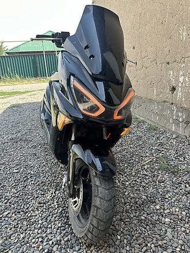 каракол мото: Макси-скутер Yamaha, 150 куб. см, Бензин, Новый — 1