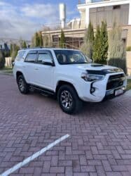 Toyota 4Runner: 2023 г., 4 л, Автомат, Бензин, Внедорожник