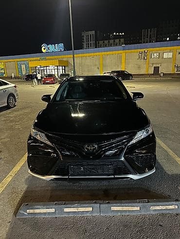 70: Toyota Camry: 2020 г., 2.5 л, Автомат, Бензин, Седан — 2