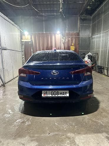 Hyundai Elantra: 2018 г., 2 л, Автомат, Бензин, Седан — 4