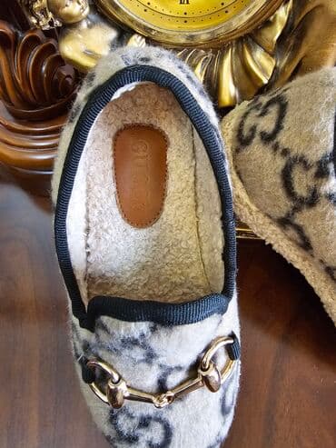 фирменный обувь: Продаю обувь для девочки. Обувь новая или в идеальном состоянии ( 1-2 — 6