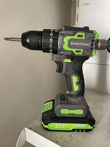 Инструменты: Аккумуляторные шуруповёрты/дрели 1) УРАГАН (модель YP21024, указано — 3