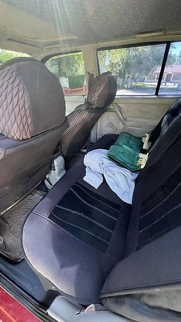 1 uz fe: Volkswagen Vento: 1994 г., 1.8 л, Ручные, Бензин, Седан — 6