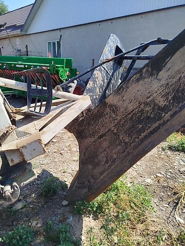 Продаю арычник универсальный на трактор от МТЗ до Т150