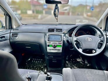япония машина: Toyota Ipsum: 2004 г., 2.4 л, Автомат, Бензин, Минивэн — 8
