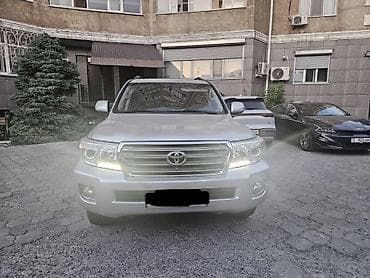 Toyota Land Cruiser: 2012 г., 4.6 л, Автомат, Бензин, Внедорожник