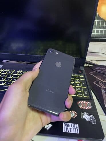 микрафон бу: IPhone 8, 64 ГБ, Кара — 2