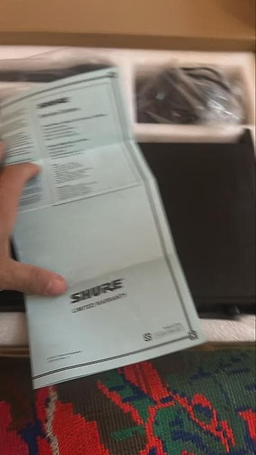 Беспроводная микрофонная система Shure AXT800 (двухканальная) - — 6