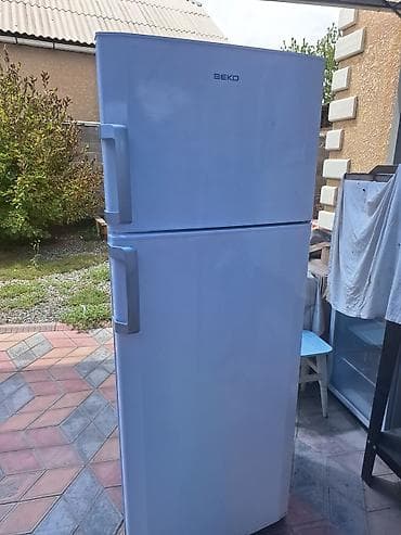 Техника и электроника: Холодильник Beko, Б/у, Двухкамерный — 1