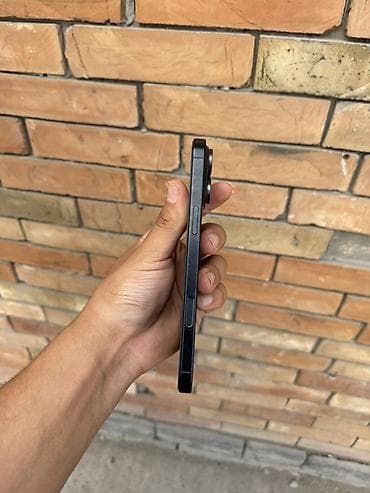 iphone s: IPhone 16 Pro Max, 256 ГБ, Черный, Защитное стекло, Чехол, Кабель — 4