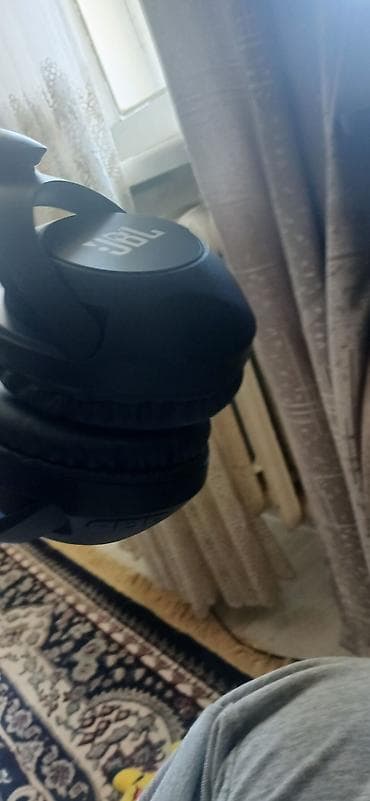 колонка с микрофоном большая: Беспроводные накладные наушники, JBL — 4
