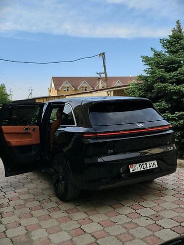 Lixiang: Lixiang L6: 2024 г., 1.5 л, Автомат — 5
