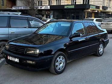 sprinter classic: Volkswagen Vento: 1993 г., 2 л, Ручные, Бензин, Седан — 9
