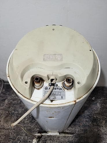 кулер диспенсер: Б/у аристон 65л 1.8кл рабочий хороше работает позвоните или напишите — 3