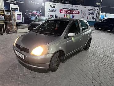 vitis taiota: Toyota Vitz: 2001 г., 1.3 л, Автомат, Бензин, Хэтчбэк — 2