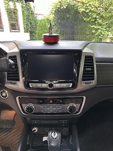 Продажа авто: Ssangyong Rexton: 2019 г., 2.2 л, Дизель, Внедорожник — 6
