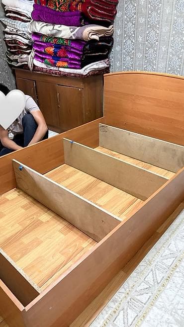bunk bed: Односпальная кровать, С ящиком для хранения, длина - 195 см — 1