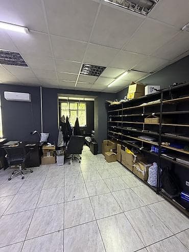 золотом квадрате: Продажа магазинов В жилом доме, 80 м², 1 этаж — 5