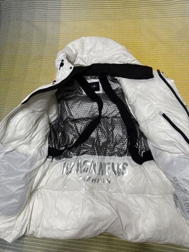 Куртки: Зимняя мужская подростковая парка, на 10-12 лет подойдет, темно-синего — 9