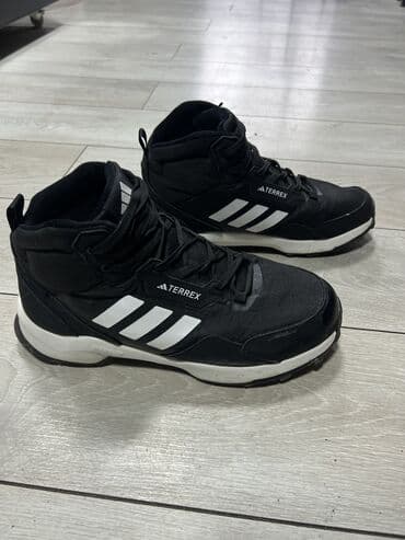 Мырзалардын бут кийими: Adidas Terrex — зимние мужские кроссовки Размер 44 Торг будет ❗️Прична — 1