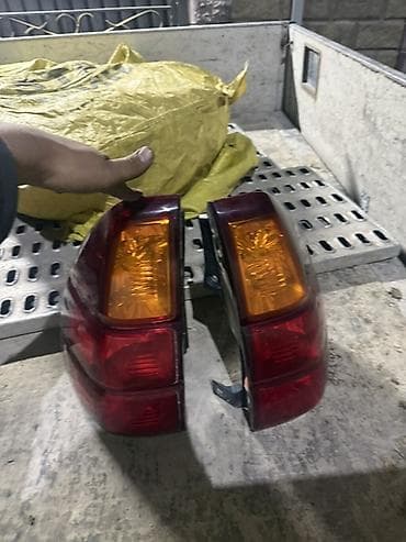 Lexus GX 470 задние стоп фонари ( стоп сигналы ) 2 шт комплект at lalafo.kg Lexus GX 470 задние стоп фонари ( стоп сигналы ) 2 шт комплект