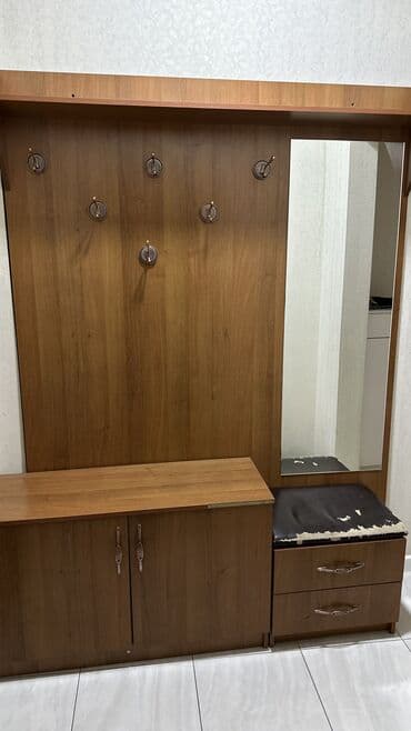 Шкафы: Гарнитур для прихожей, Б/у, Шкаф, Комод, Трюмо, Самовывоз, цвет - Коричневый — 1