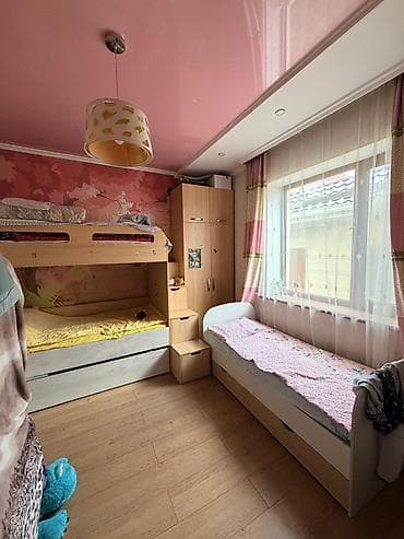 участоки: Продаю дом в Селекции! 🏡 Особенности дома и локации: - Крутые — 8