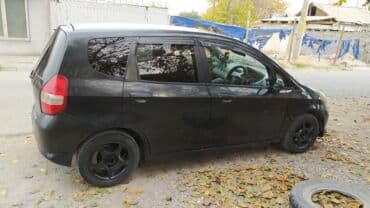 стекло на фит: Honda Fit: 2003 г., Автомат, Бензин, Хэтчбэк — 3