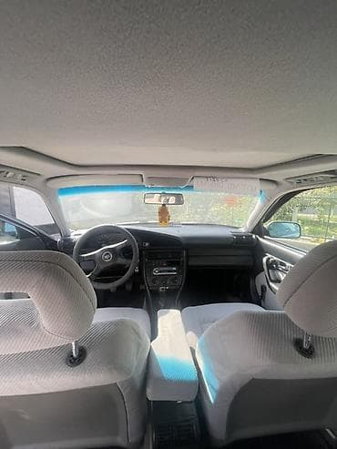 сидения на ауди 100: Audi 100: 1993 г., 2 л, Механика, Бензин, Седан — 10