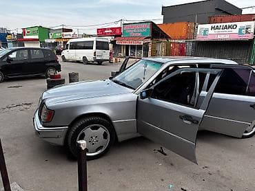 Продажа авто: Mercedes-Benz W124: 1993 г., 2.8 л, Механика, Бензин, Седан — 4