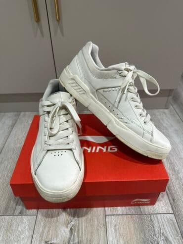 Мужские кроссовки, 43, Б/у, цвет - Белый, Самовывоз, Платная доставка