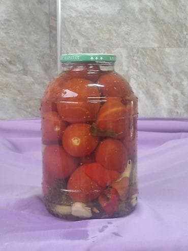 Продаю домашние заготовки. Ассортимент: Помидоры ( Помидоры черри)