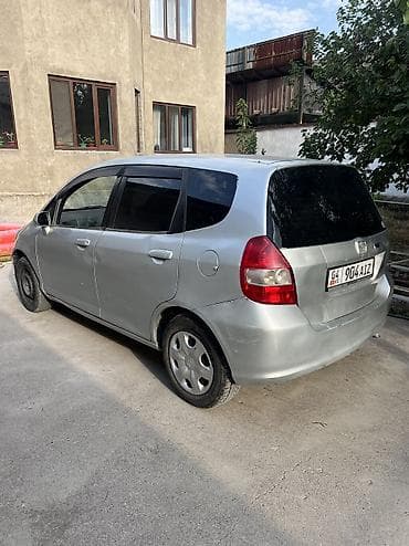 w211 e500: Honda Fit: 2002 г., 1.3 л, Автомат, Бензин, Хэтчбэк — 3