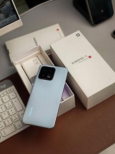 xiomi 13: Xiaomi, 13, Б/у, 256 ГБ, цвет - Белый, 2 SIM — 2