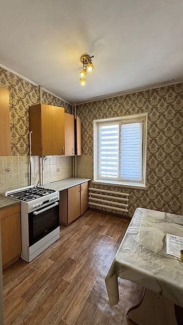 Квартиры: 3 комнаты, 64 м², 105 серия, 4 этаж, Старый ремонт — 4