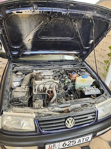 Volkswagen Passat: 1994 г., 2 л, Механика, Бензин, Универсал at lalafo.kg Volkswagen Passat: 1994 г., 2 л, Механика, Бензин, Универсал