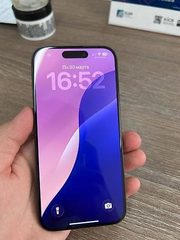 айфон 5ж: IPhone 15 Pro, Black Titanium — 1