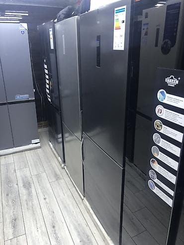 холодильник шоковой заморозки: Холодильник с нижней морозильной камерой, цвет — темный/серый — 3