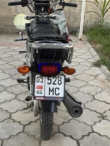 125 кубов: Мотоцикл Honda CG 125 (125 см³) Описание и комплектация: - — 5