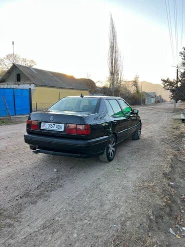 запчасти на опель вектра б: Volkswagen Vento: 1994 г., 1.8 л, Механика, Бензин, Седан — 3