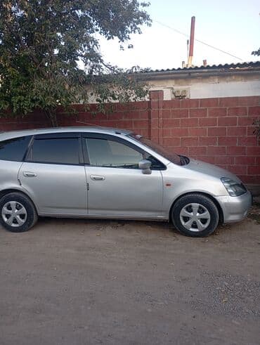 багаж на хонда стрим: Honda Stream: 2000 г., 2 л, Автомат, Бензин, Минивэн — 4