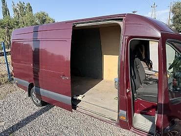 mazda 121: Грузовой фургон Mercedes‑Benz Sprinter (длинная база, высокий крыша) — 4