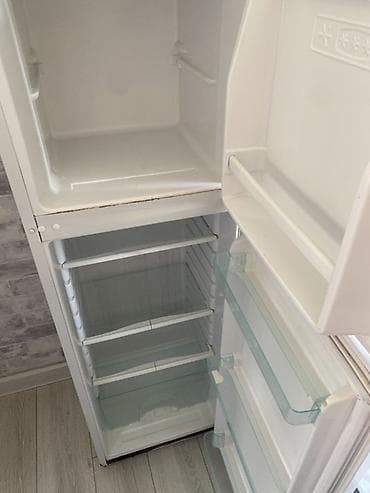 k90 pro: Холодильник Avangard, Б/у, Двухкамерный — 1
