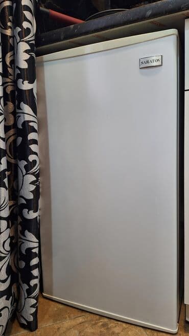 холодильник кухонный: Холодильник Saratov, Б/у, Однокамерный, De frost (капельный), 50 * 90 * 60 — 1