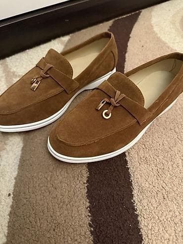 Продаю новые, 36 размер