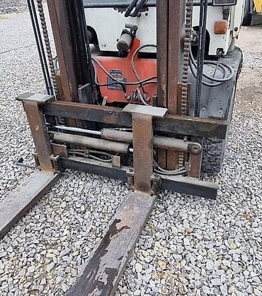 yuan plus: Погрузчик, 1987 г., Колесный, Вилочный — 3